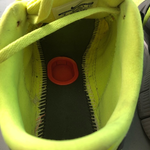 Nike 579959-700 Free Running Shoe Yellow Cool Grey Size 9 Women - Picture 10 of 10